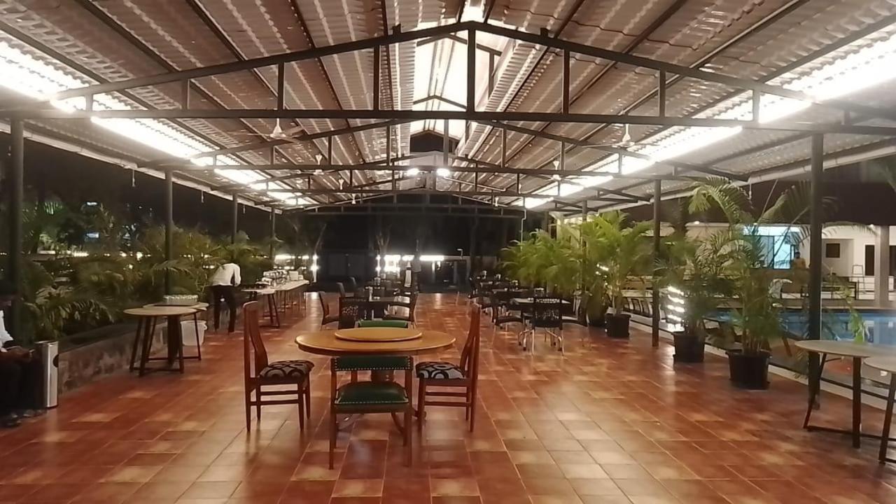 מלון תני The Riviera מראה חיצוני תמונה