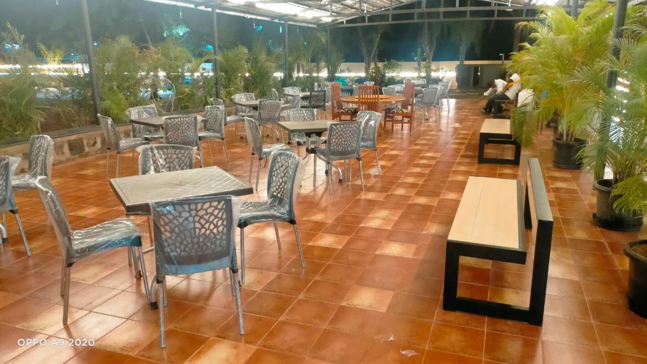 מלון תני The Riviera מראה חיצוני תמונה